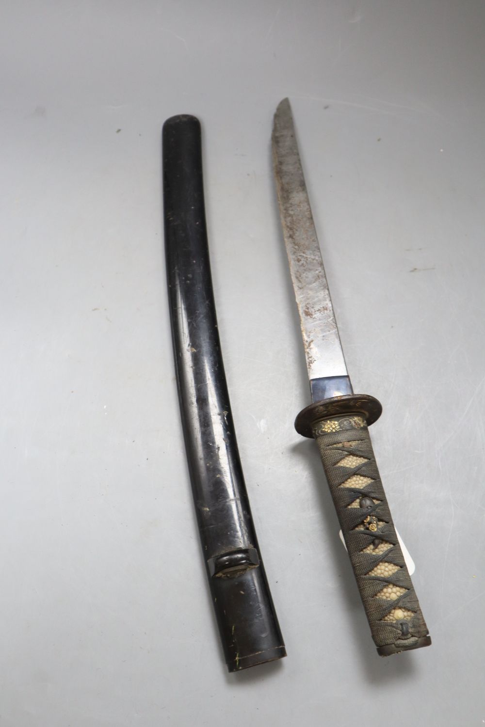 A Japanese tanto with gold damascened iron tsuba and mounts, overall length 60cm